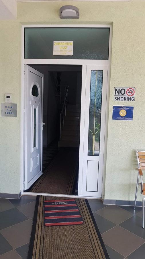 Guest House Vila Mimoza Ulcinj Exterior foto